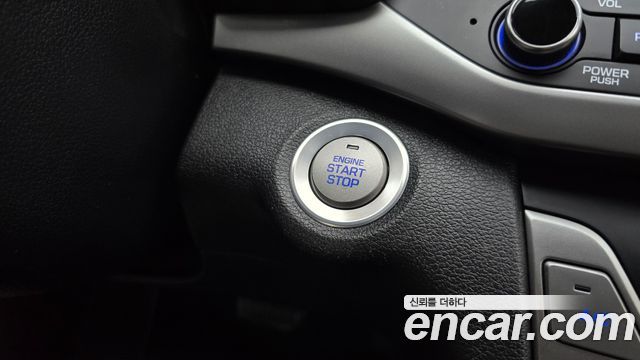 Hyundai AVANTE 2018 — photo 26