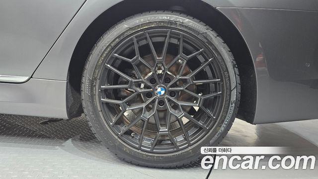 BMW 7-Series 2017 — photo 7