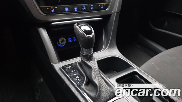 Hyundai Sonata 2017 — photo 12