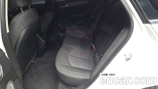 Hyundai Sonata 2017 — photo 18
