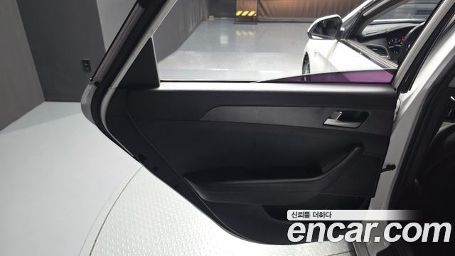 Hyundai Sonata 2017 — photo 15