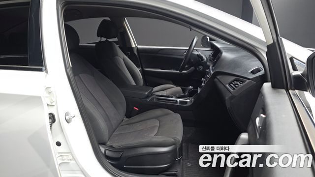 Hyundai Sonata 2017 — photo 16