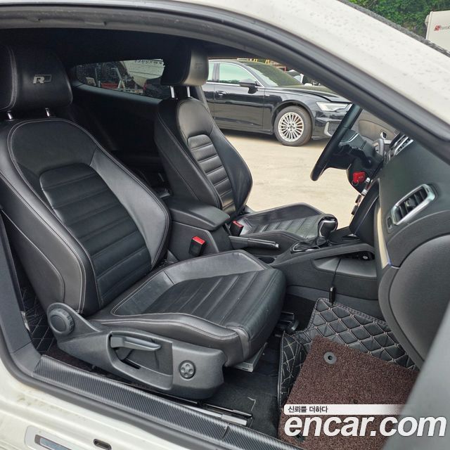 Volkswagen Scirocco 2012 — photo 14