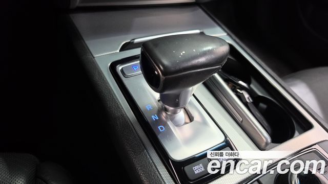 Genesis G80 2017 — photo 12