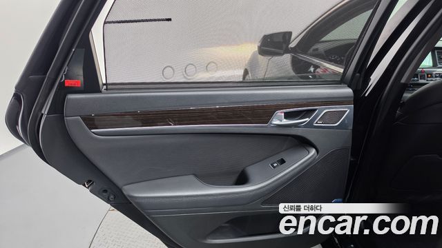 Genesis G80 2017 — photo 15
