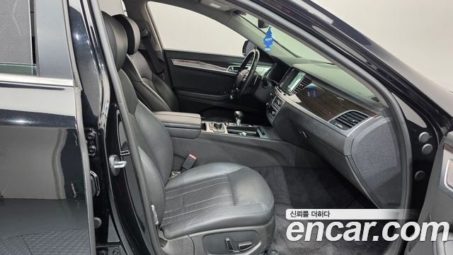 Genesis G80 2017 — photo 16