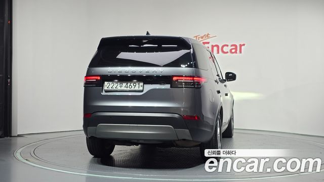 Land Rover Discovery 2020 — photo 4