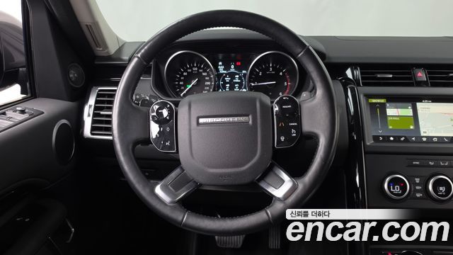 Land Rover Discovery 2020 — photo 19