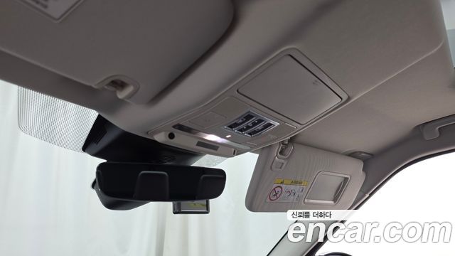 Land Rover Discovery 2020 — photo 23