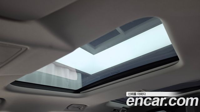 Land Rover Discovery 2020 — photo 24
