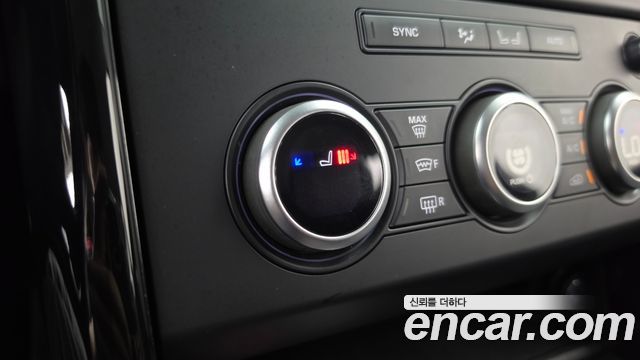 Land Rover Discovery 2020 — photo 29