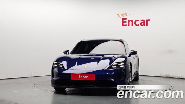 Porsche Taycan 2021 — photo 3