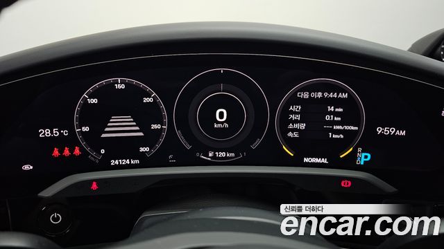Porsche Taycan 2021 — photo 8
