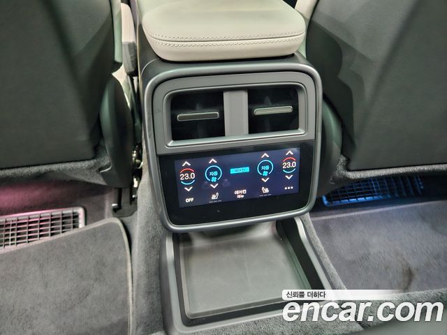 Porsche Taycan 2021 — photo 12