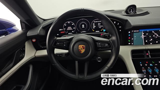 Porsche Taycan 2021 — photo 13