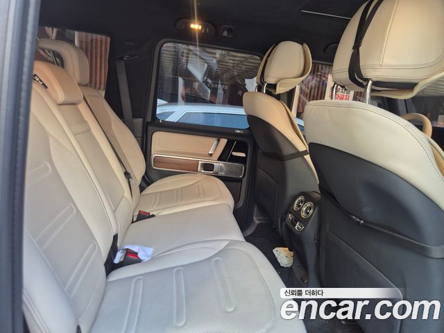 Mercedes-Benz G-Class 2025 — photo 9