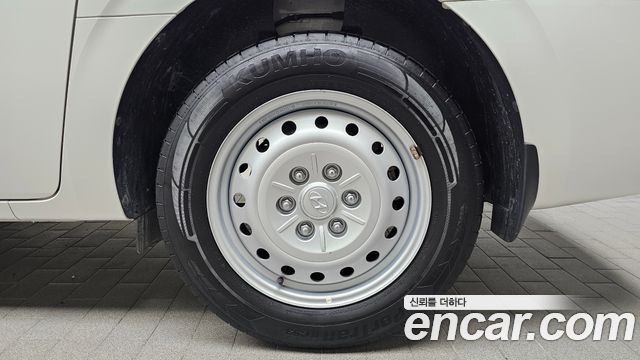 Hyundai Staria 2022 — photo 7
