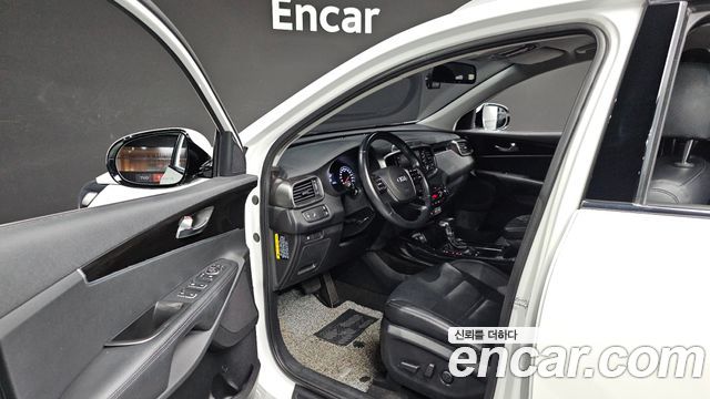 Kia Sorento 2019 — photo 13