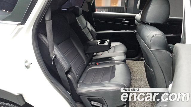 Kia Sorento 2019 — photo 17