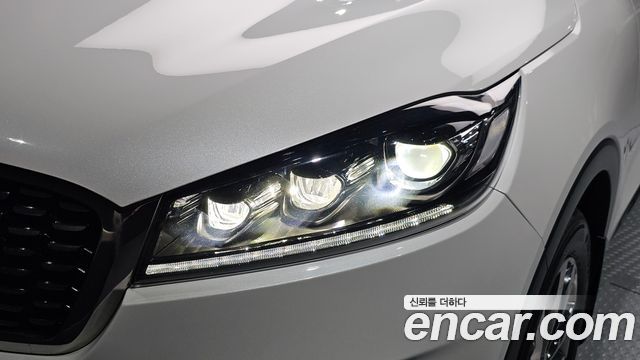 Kia Sorento 2019 — photo 8