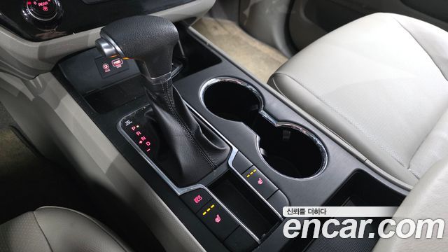 Kia Canival 2019 — photo 9