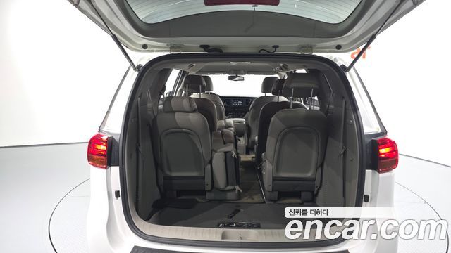 Kia Canival 2019 — photo 20