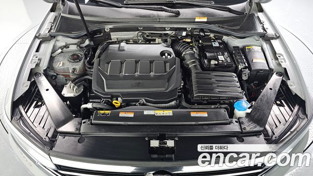 Volkswagen Passat 2022 — photo 6