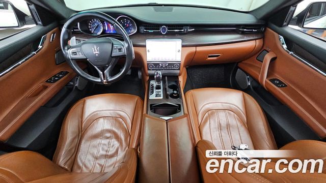 Maserati Quattroporte 2014 — photo 7