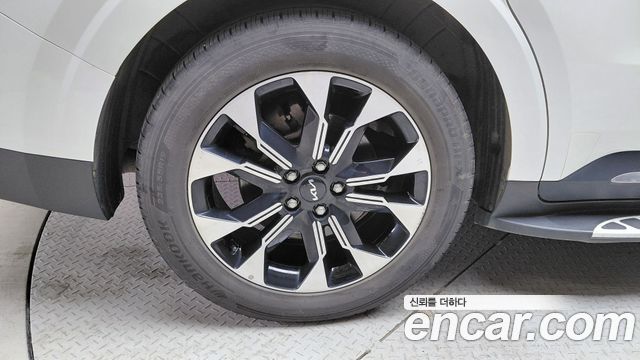 Kia Canival 2022 — photo 5