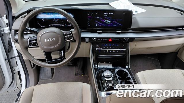 Kia Canival 2022 — photo 10