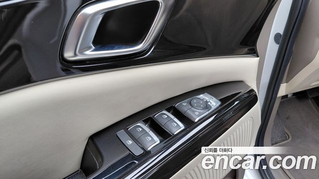 Kia Canival 2022 — photo 27
