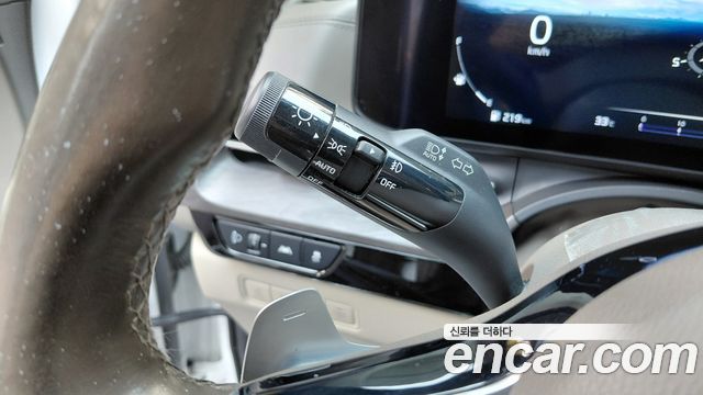 Kia Canival 2022 — photo 32