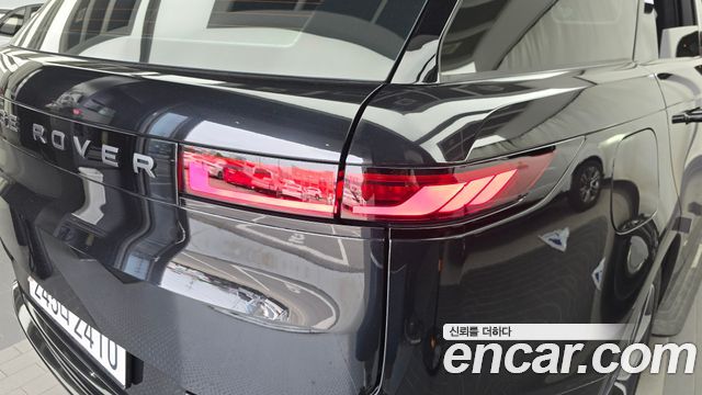 Land Rover Range Rover Sport 2025 — photo 9