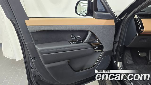 Land Rover Range Rover Sport 2025 — photo 14