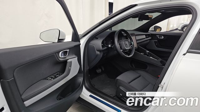 Polestar Polestar 2 2023 — photo 13