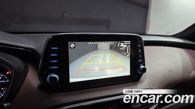 Hyundai Santafe 2019 — photo 16