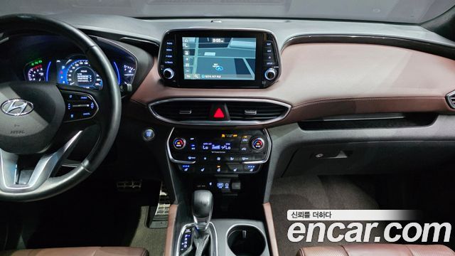 Hyundai Santafe 2019 — photo 17
