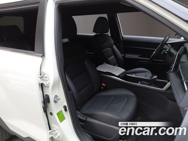 KG Mobility Torres 2024 — photo 16