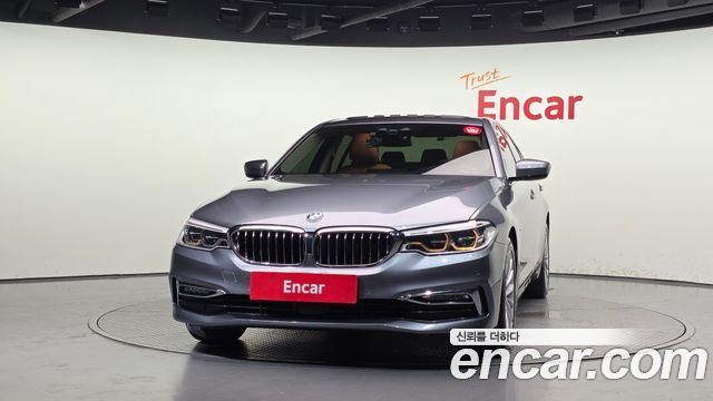 BMW 5-Series 2018 — photo 3