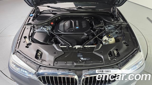 BMW 5-Series 2018 — photo 6