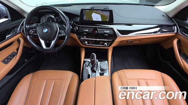 BMW 5-Series 2018 — photo 7