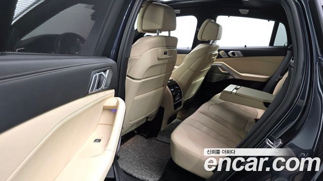 BMW X6 2021 — photo 11