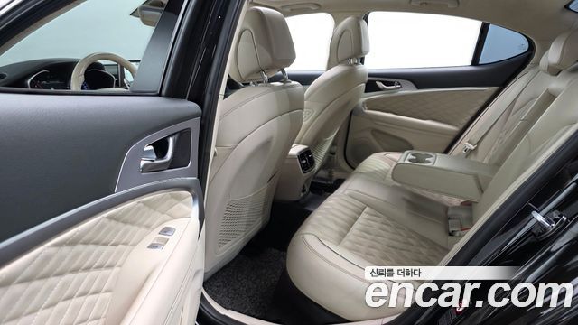 Genesis G70 2018 — photo 11