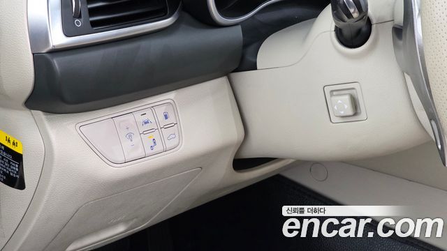 Genesis G70 2018 — photo 15