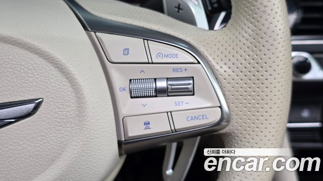 Genesis G70 2018 — photo 18