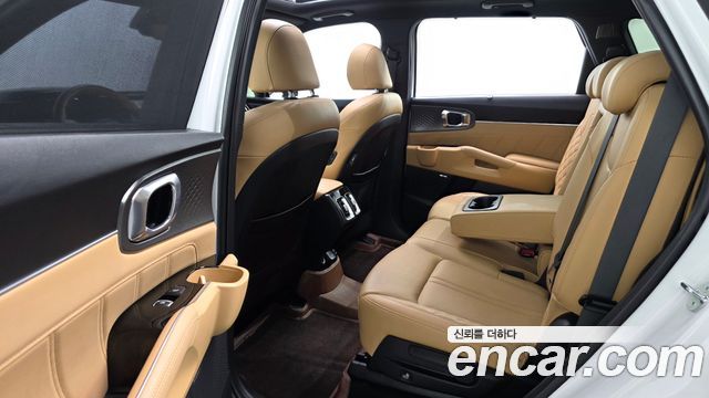 Kia Sorento 2023 — photo 17