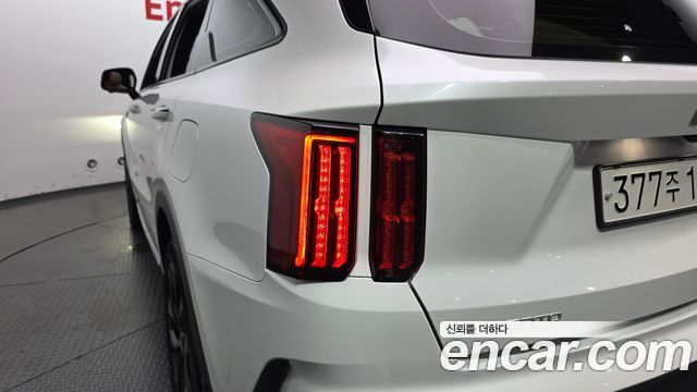Kia Sorento 2023 — photo 9