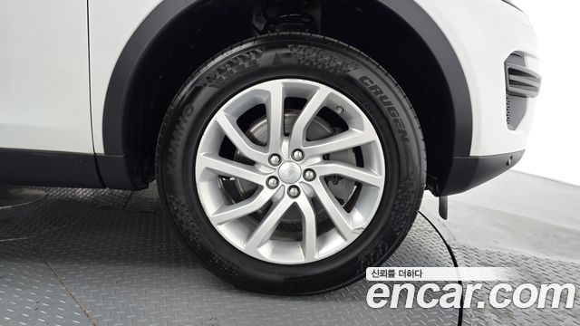Land Rover Discovery Sport 2018 — photo 7