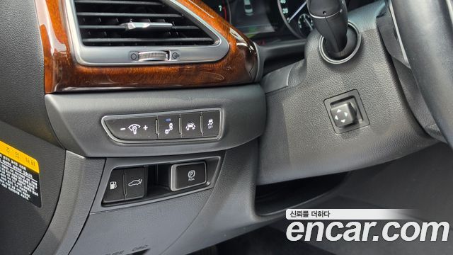 Genesis EQ900 2016 — photo 15