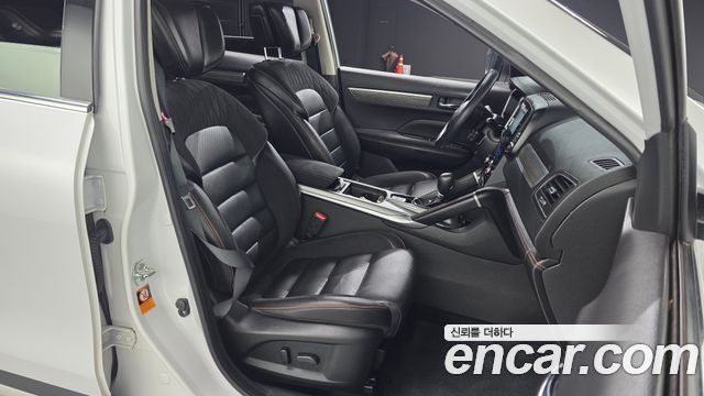 Renault Korea QM6 2023 — photo 17